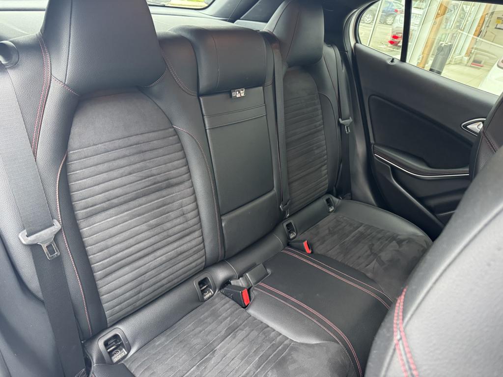 MERCEDES GLA 220 CDI 177 ch  FASCINATION  7G-DCT