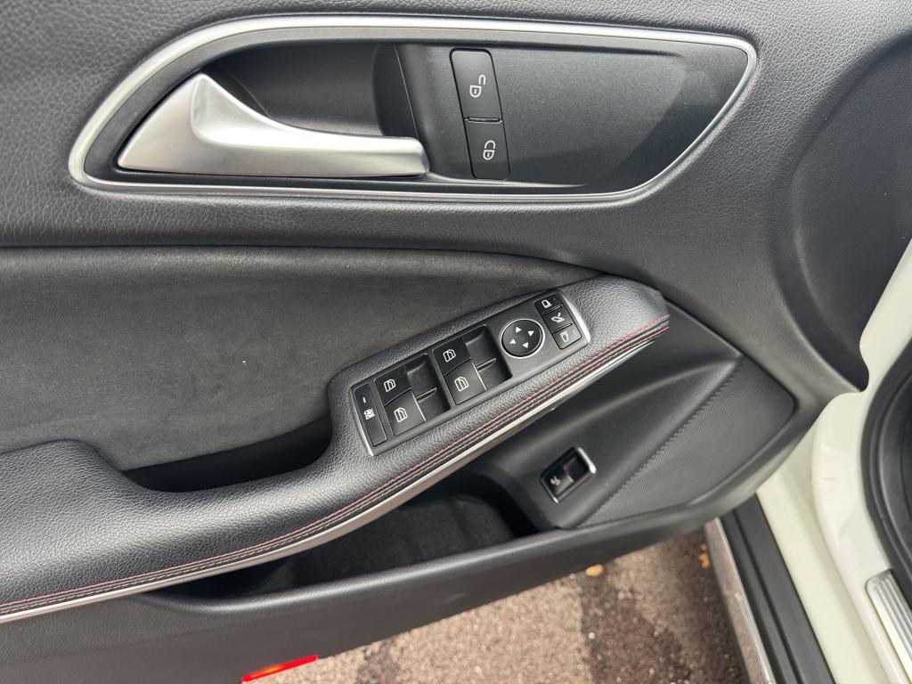 MERCEDES GLA 220 CDI 177 ch  FASCINATION  7G-DCT