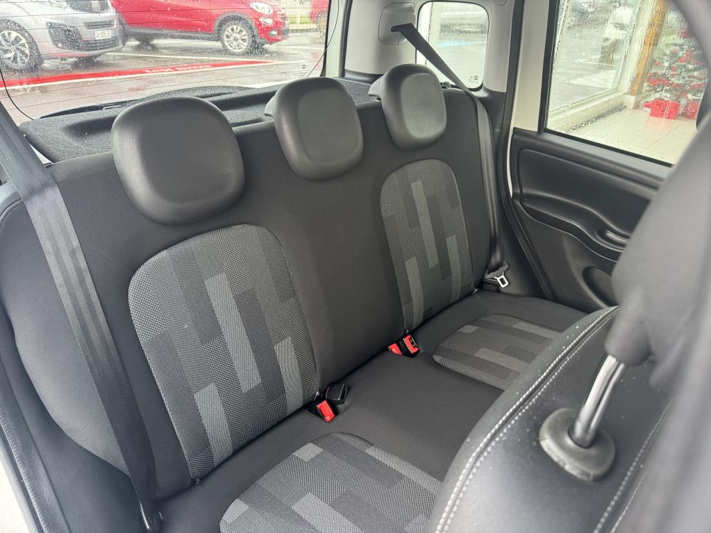 FIAT PANDA 1.2 L 69 CH CITY CROSS 4X2