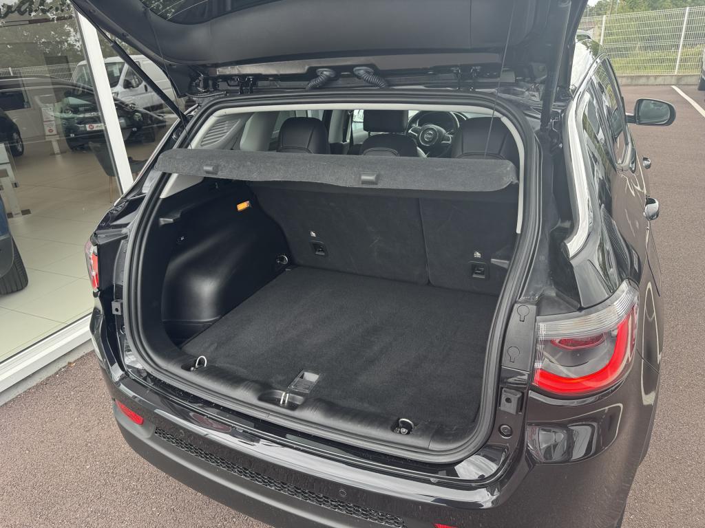 JEEP COMPASS 1.3l 150 CHLIMITED DDTC