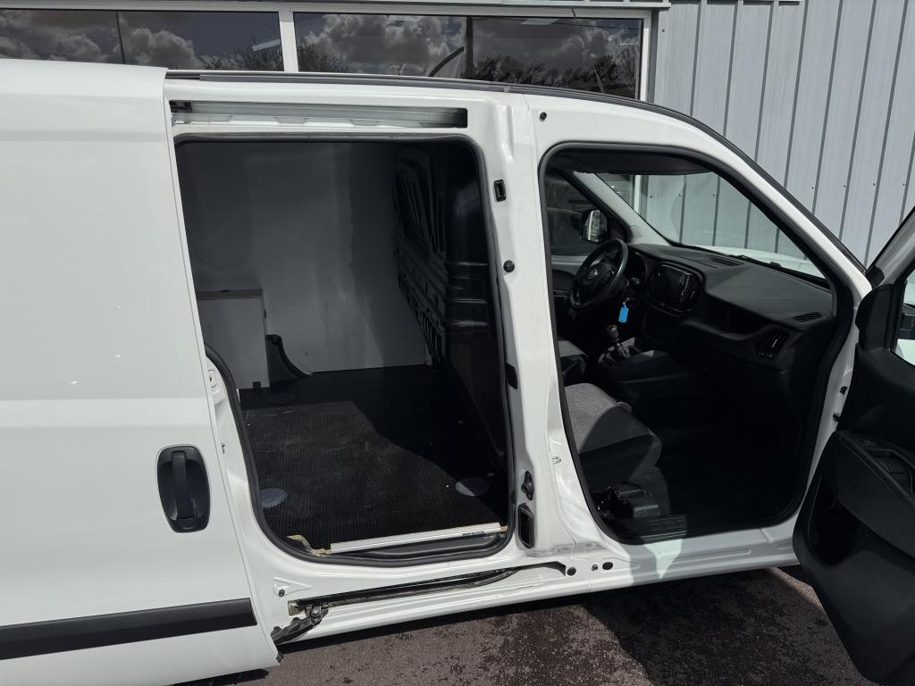 FIAT DOBLO CARGO 1.6  MTJ 105 CH PACK PRO LOUNGE