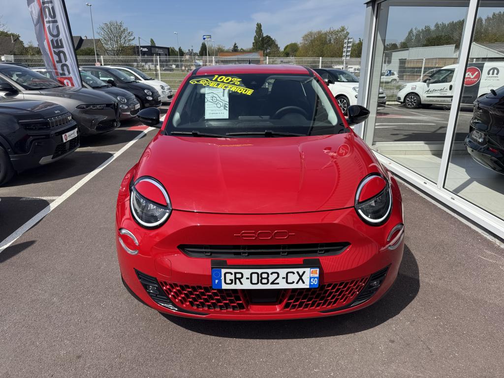  FIAT 600 E 54KWH 156 CH RED