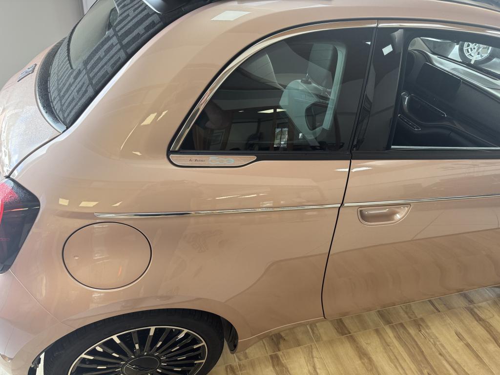 FIAT 500 C BEV 118 CH LA PRIMA 42KW
