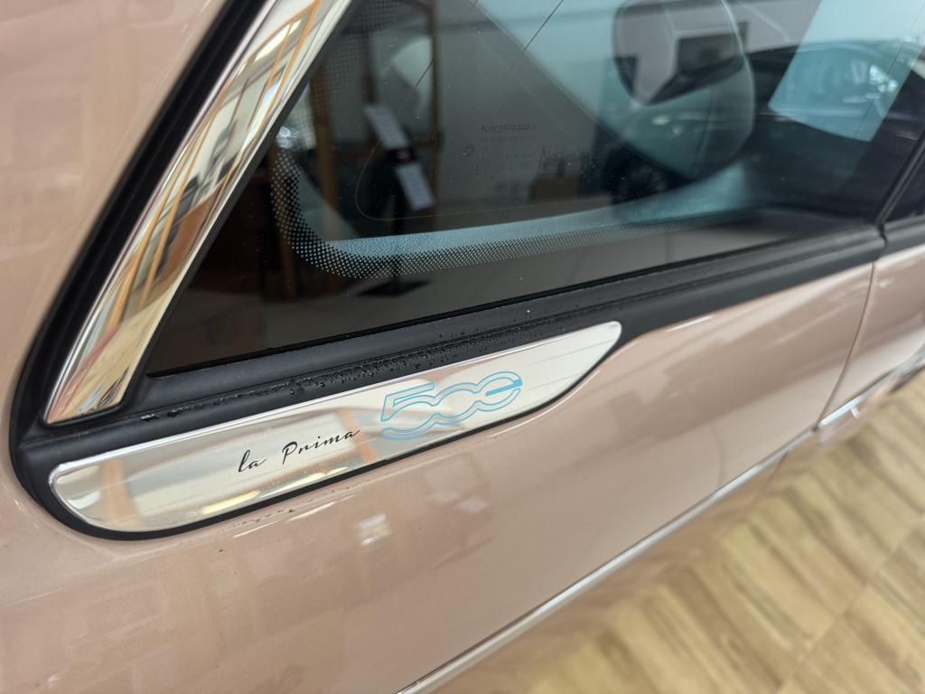 FIAT 500 C BEV 118 CH LA PRIMA 42KW
