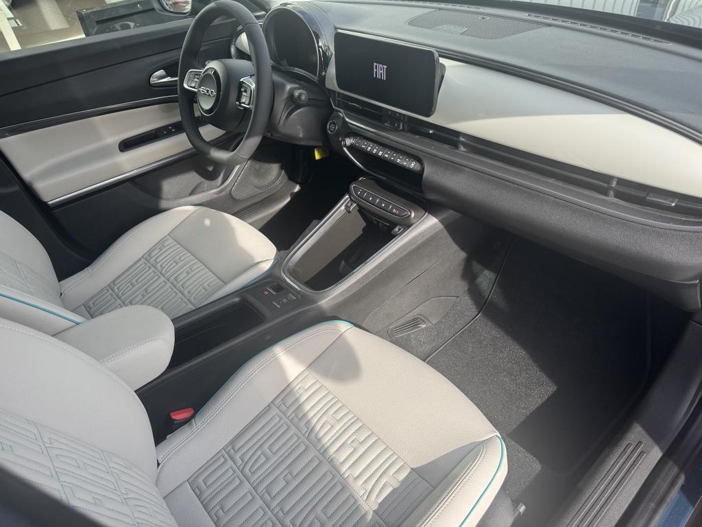 FIAT 600 E 54KWH 156 CH LA PRIMA