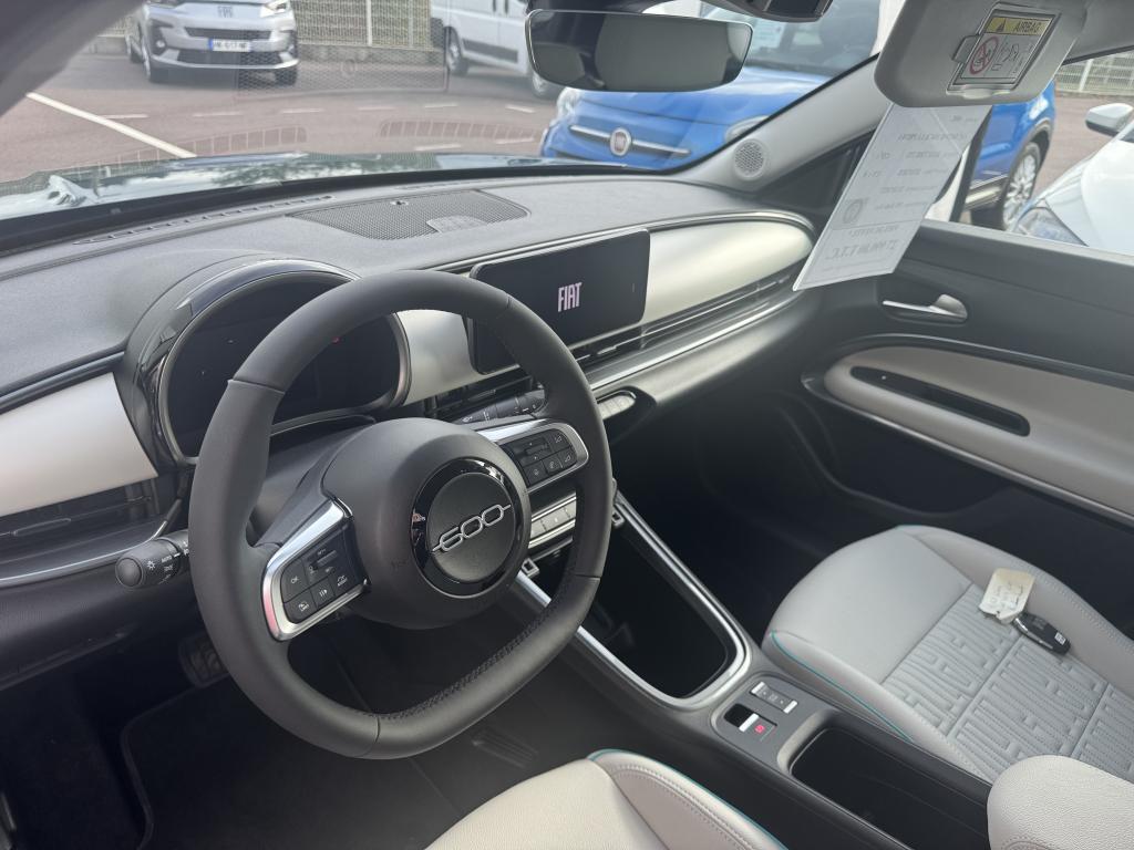 FIAT 600 E 54KWH 156 CH LA PRIMA
